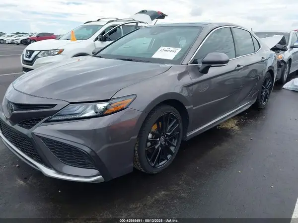 4T1K61AK4MU444845 2021 TOYOTA CAMRY - Image 2