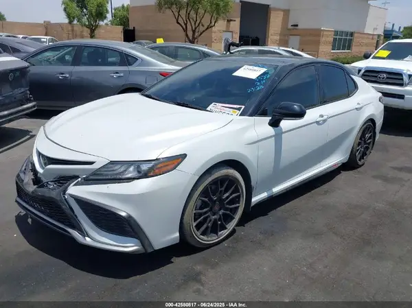 4T1K61AK4MU473522 2021 TOYOTA CAMRY - Image 2
