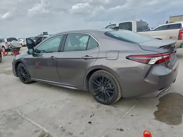 4T1K61AK4MU542970 2021 TOYOTA CAMRY - Image 2