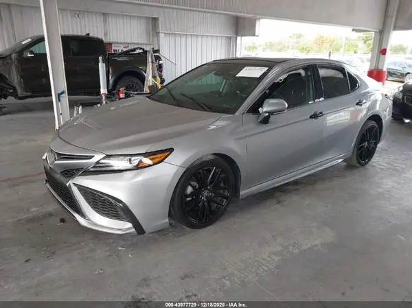 4T1K61AK4MU569201 2021 TOYOTA CAMRY - Image 2