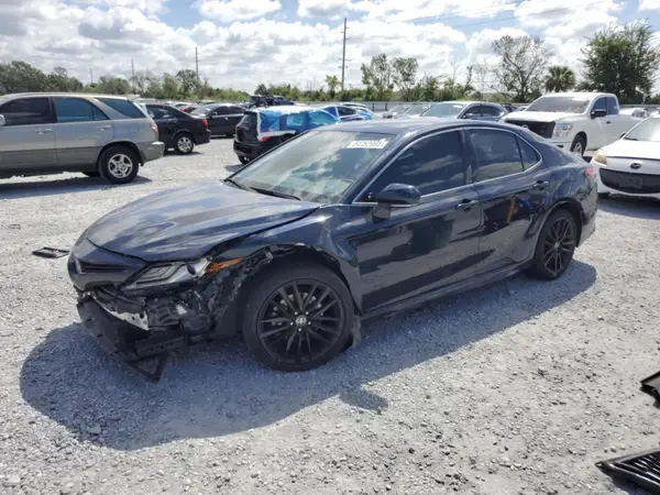 4T1K61AK4MU590260 2021 TOYOTA CAMRY - Image 1