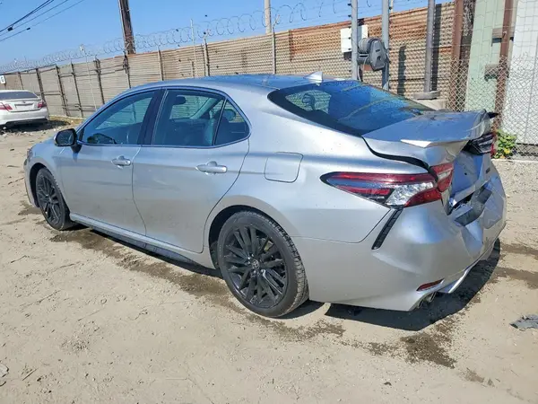 4T1K61AK4MU596155 2021 TOYOTA CAMRY - Image 2