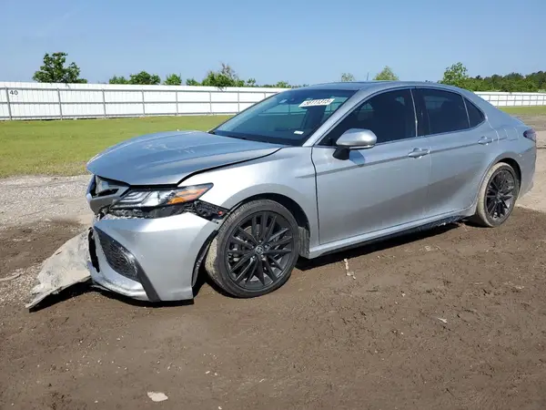 4T1K61AK4MU611804 2021 TOYOTA CAMRY - Image 1