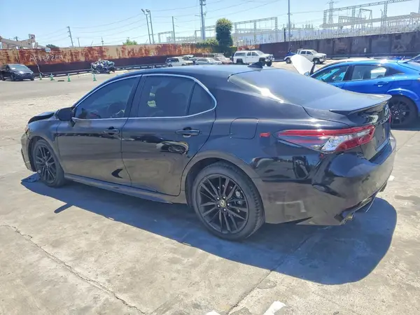 4T1K61AK4NU008482 2022 TOYOTA CAMRY - Image 2
