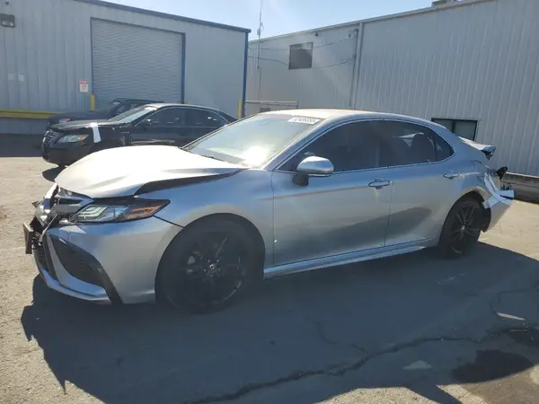 4T1K61AK4NU014301 2022 TOYOTA CAMRY - Image 1