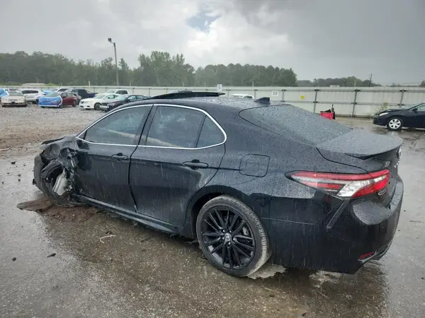 4T1K61AK4NU018042 2022 TOYOTA CAMRY - Image 2