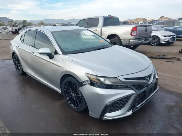 4T1K61AK4NU021362 2022 TOYOTA CAMRY - Image 1