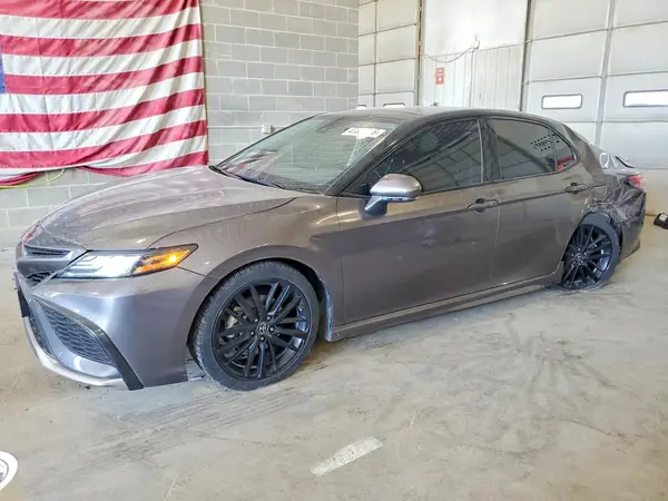 4T1K61AK4NU023242 2022 TOYOTA CAMRY - Image 1