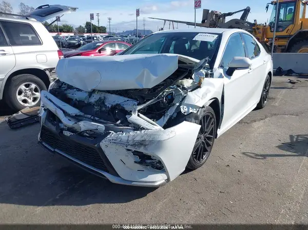 4T1K61AK4NU023869 2022 TOYOTA CAMRY - Image 2