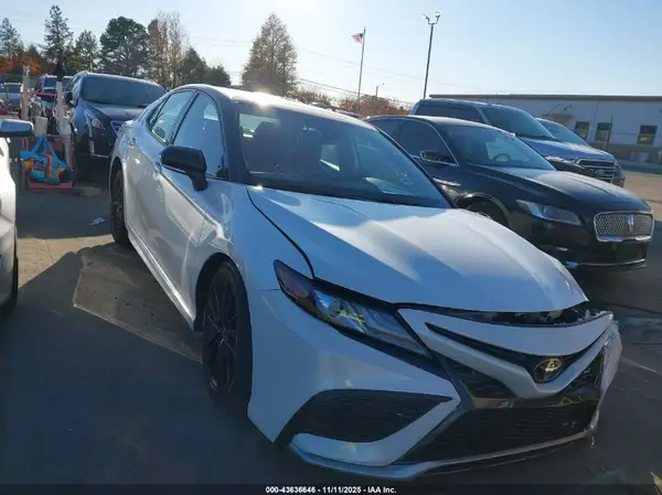 4T1K61AK4NU025041 2022 TOYOTA CAMRY - Image 1
