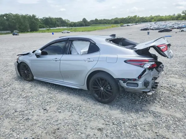 4T1K61AK4NU028313 2022 TOYOTA CAMRY - Image 2