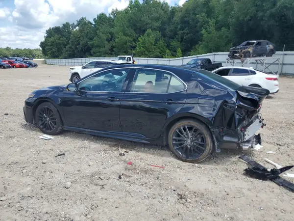 4T1K61AK4NU033835 2022 TOYOTA CAMRY - Image 2