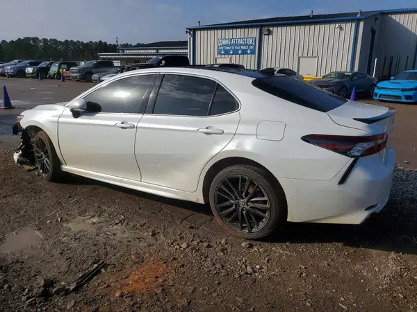 4T1K61AK4NU037206 2022 TOYOTA CAMRY - Image 2