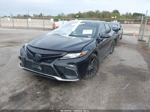 4T1K61AK4NU047024 2022 TOYOTA CAMRY - Image 2