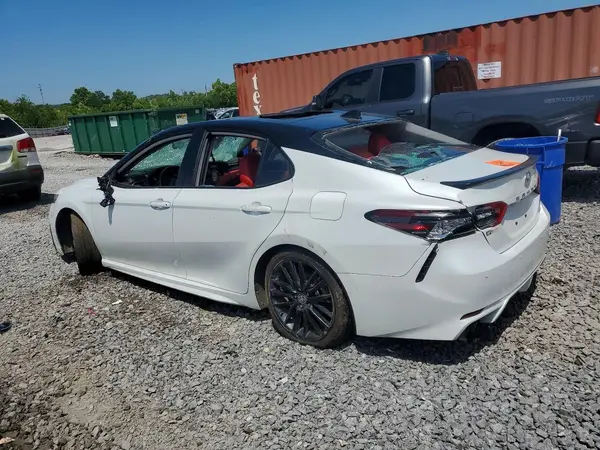 4T1K61AK4NU061022 2022 TOYOTA CAMRY - Image 2
