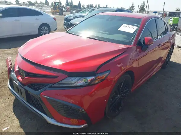 4T1K61AK4NU073039 2022 TOYOTA CAMRY - Image 2