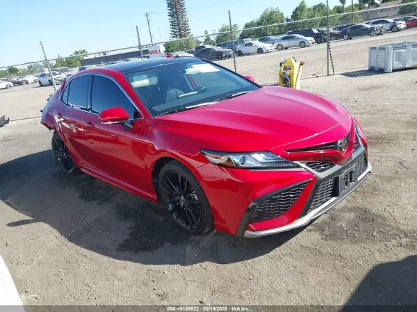 4T1K61AK4NU076118 2022 TOYOTA CAMRY - Image 1