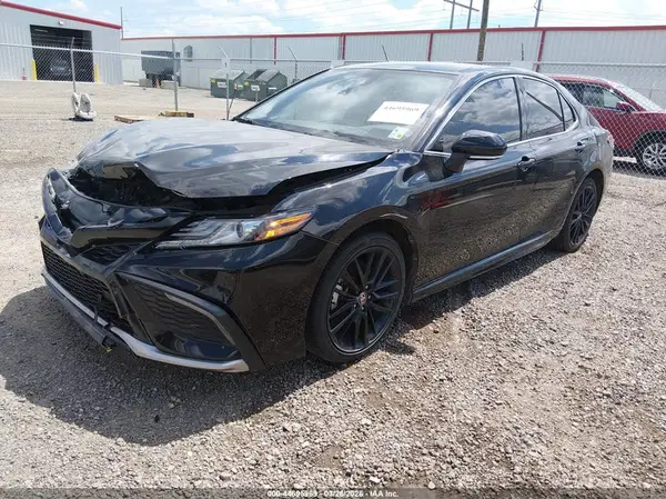 4T1K61AK4NU702783 2022 TOYOTA CAMRY - Image 2
