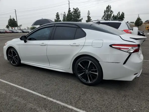 4T1K61AK5LU356322 2020 TOYOTA CAMRY - Image 2