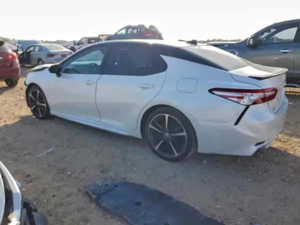 4T1K61AK5LU356577 2020 TOYOTA CAMRY - Image 2