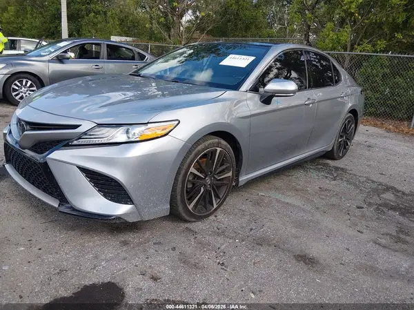 4T1K61AK5LU910961 2020 TOYOTA CAMRY - Image 2