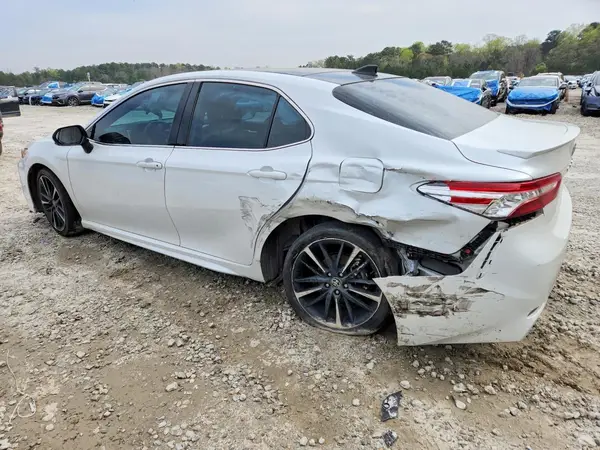 4T1K61AK5LU976670 2020 TOYOTA CAMRY - Image 2