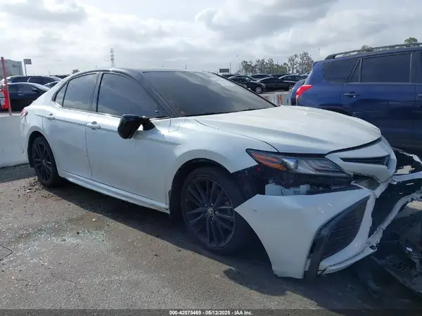 4T1K61AK5MU417377 2021 TOYOTA CAMRY - Image 1