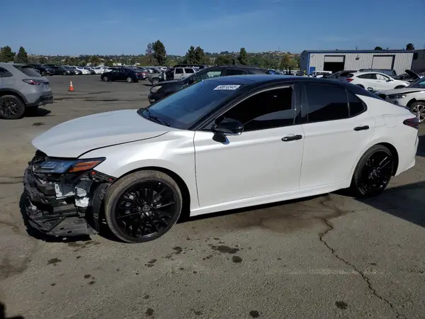 4T1K61AK5MU472265 2021 TOYOTA CAMRY - Image 1