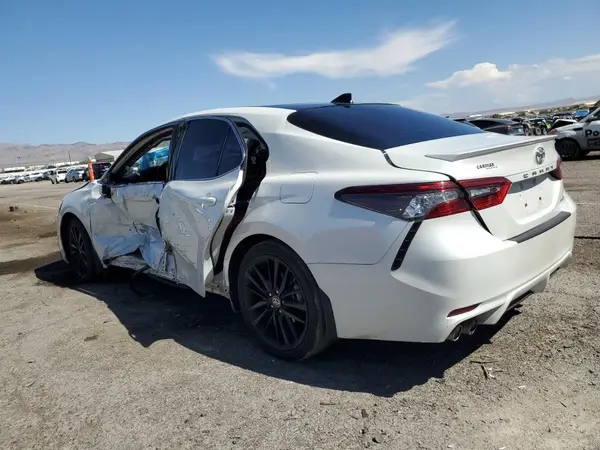 4T1K61AK5MU490880 2021 TOYOTA CAMRY - Image 2