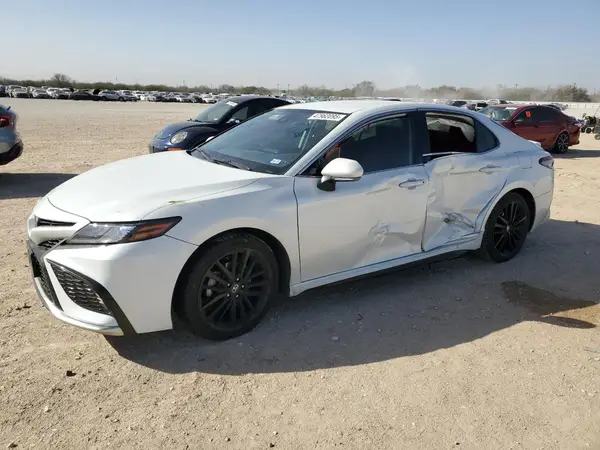 4T1K61AK5MU496310 2021 TOYOTA CAMRY - Image 1