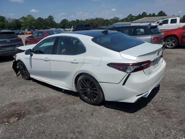 4T1K61AK5MU545280 2021 TOYOTA CAMRY - Image 2
