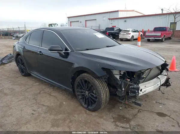 4T1K61AK5MU581289 2021 TOYOTA CAMRY - Image 1
