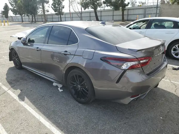 4T1K61AK5MU597069 2021 TOYOTA CAMRY - Image 2