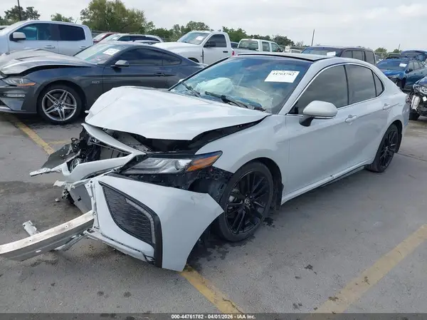 4T1K61AK5NU009348 2022 TOYOTA CAMRY - Image 2