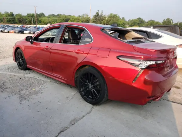 4T1K61AK5NU017904 2022 TOYOTA CAMRY - Image 2