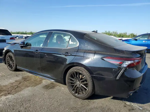 4T1K61AK5NU018907 2022 TOYOTA CAMRY - Image 2
