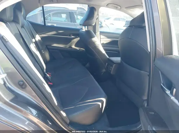 4T1K61AK5NU028370 2022 TOYOTA CAMRY - Image 8