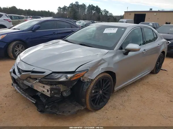 4T1K61AK5NU034721 2022 TOYOTA CAMRY - Image 2