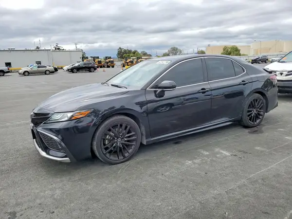 4T1K61AK5NU621436 2022 TOYOTA CAMRY - Image 1