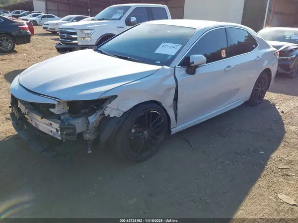 4T1K61AK5PU159558 2023 TOYOTA CAMRY - Image 2