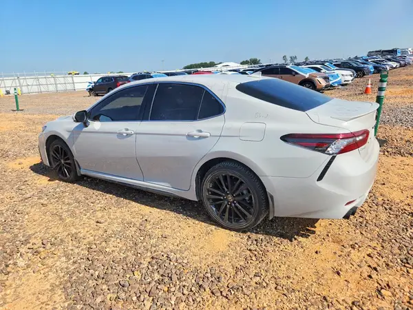 4T1K61AK5RU209166 2024 TOYOTA CAMRY - Image 2
