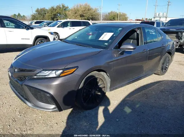 4T1K61AK5RU252616 2024 TOYOTA CAMRY - Image 2