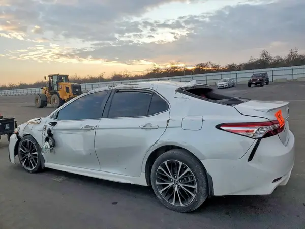 4T1K61AK6LU305069 2020 TOYOTA CAMRY - Image 2