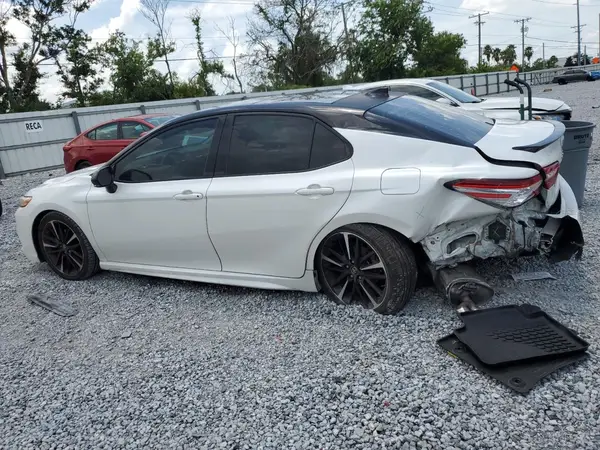 4T1K61AK6LU307758 2020 TOYOTA CAMRY - Image 2