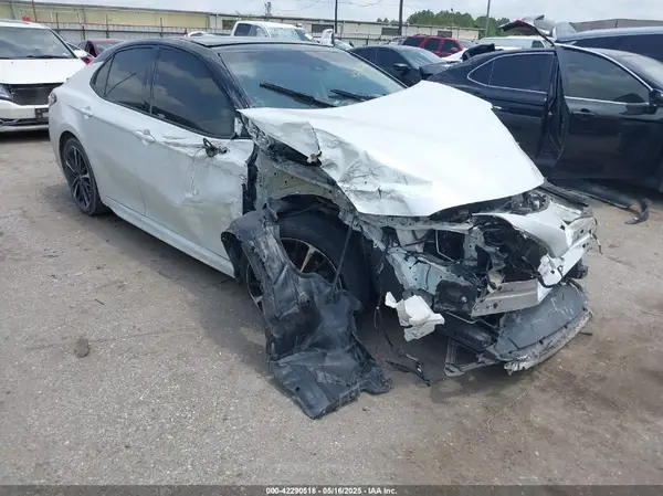 4T1K61AK6LU333969 2020 TOYOTA CAMRY - Image 1