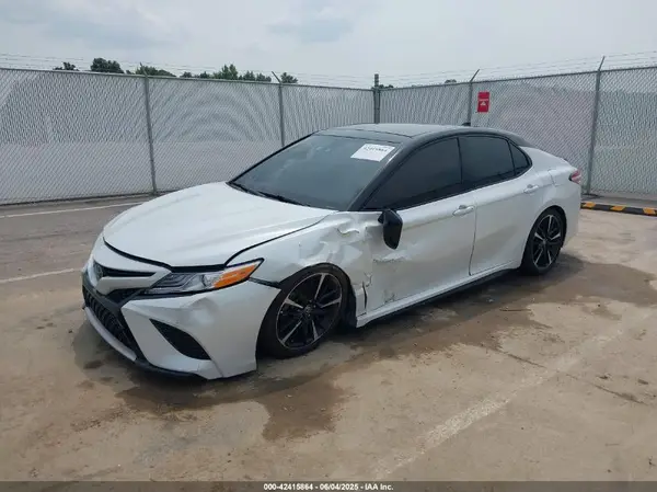 4T1K61AK6LU381603 2020 TOYOTA CAMRY - Image 2