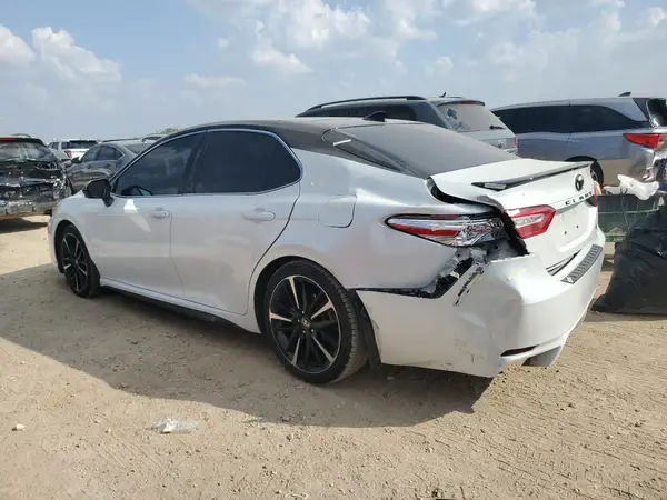 4T1K61AK6LU392083 2020 TOYOTA CAMRY - Image 2
