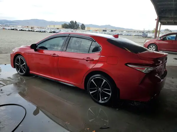 4T1K61AK6LU396070 2020 TOYOTA CAMRY - Image 2