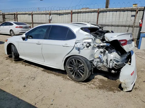 4T1K61AK6LU938770 2020 TOYOTA CAMRY - Image 2