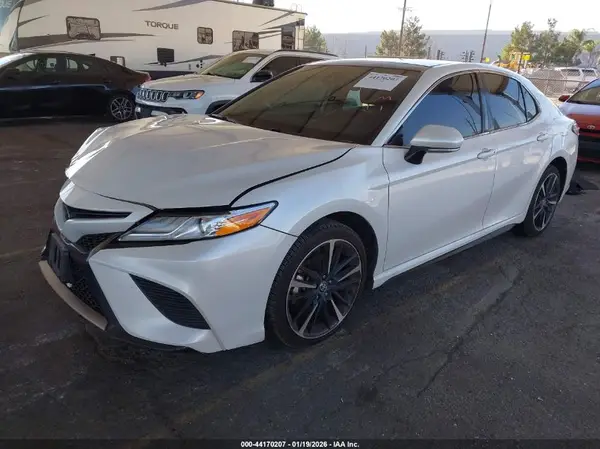4T1K61AK6LU981182 2020 TOYOTA CAMRY - Image 2